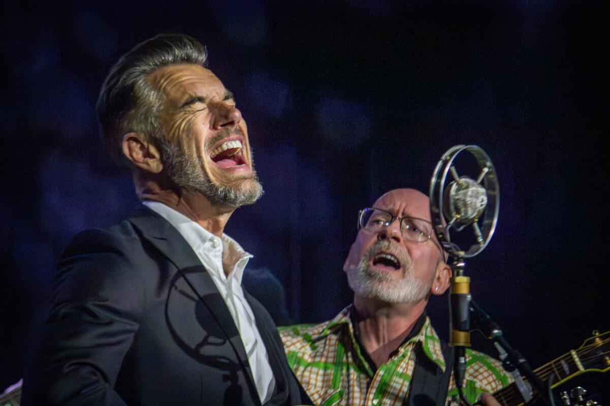 Nick Hexum and Curtis Grubb perform together at The Waiting Room Lounge in Omaha.
