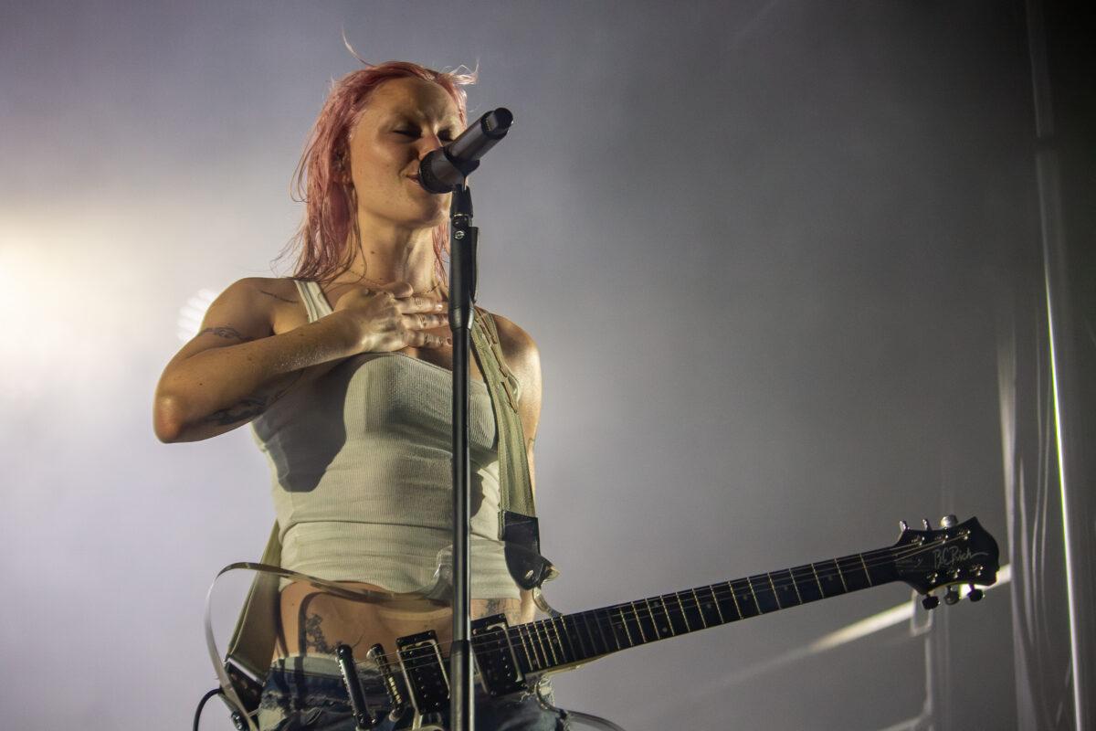 Wet Leg’s Rhian Teasdale performs with the British indie rock band at Maha Festival 2026 in Omaha.